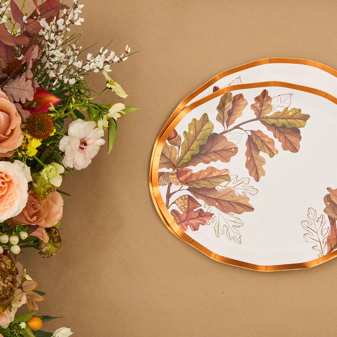 Sophistiplate Wavy Paper Platter Plates – Acorn and Oak – 8pk - Image 2