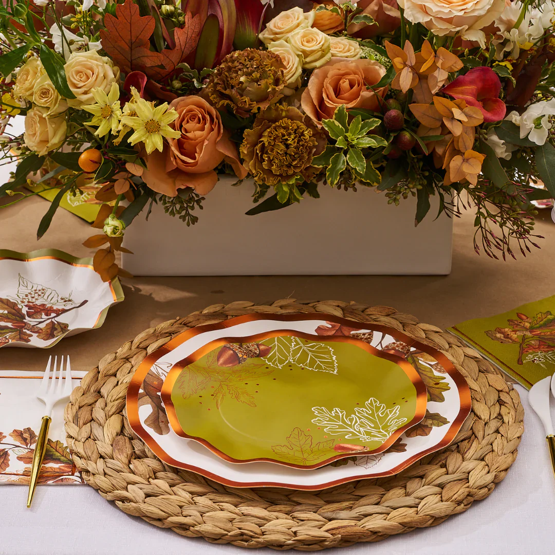 Sophistiplate Wavy Paper Salad Plates – Acorn and Oak – 8pk - Image 2