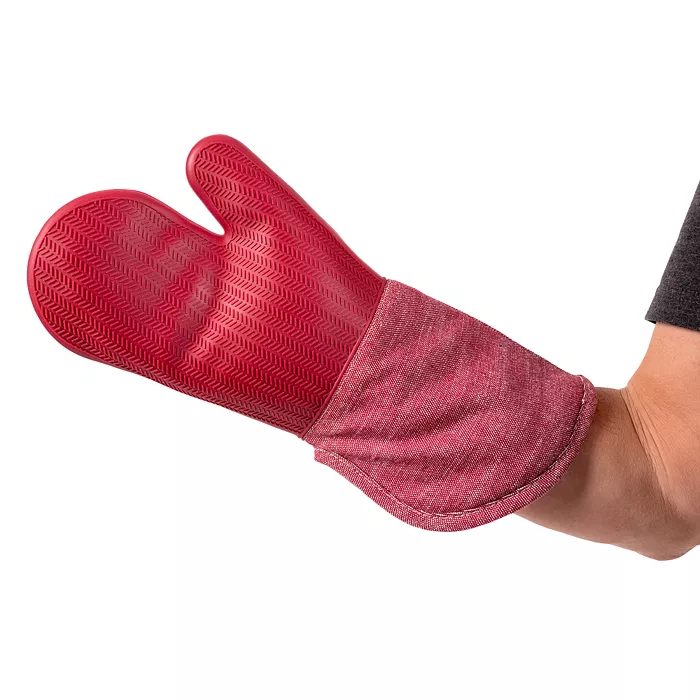 Strada Chambray Sleeve Silicone Oven Mitt – 15" – Red - Image 2
