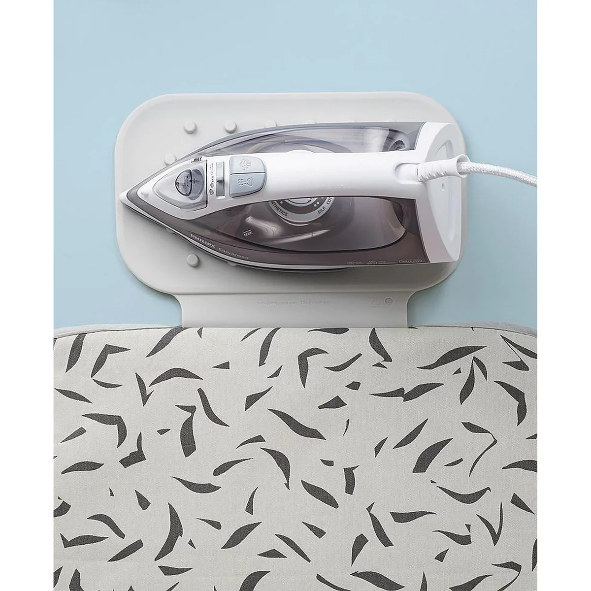 Swift Folding Iron And Steaming Mat – Ecru – 35" x 18" - Image 4
