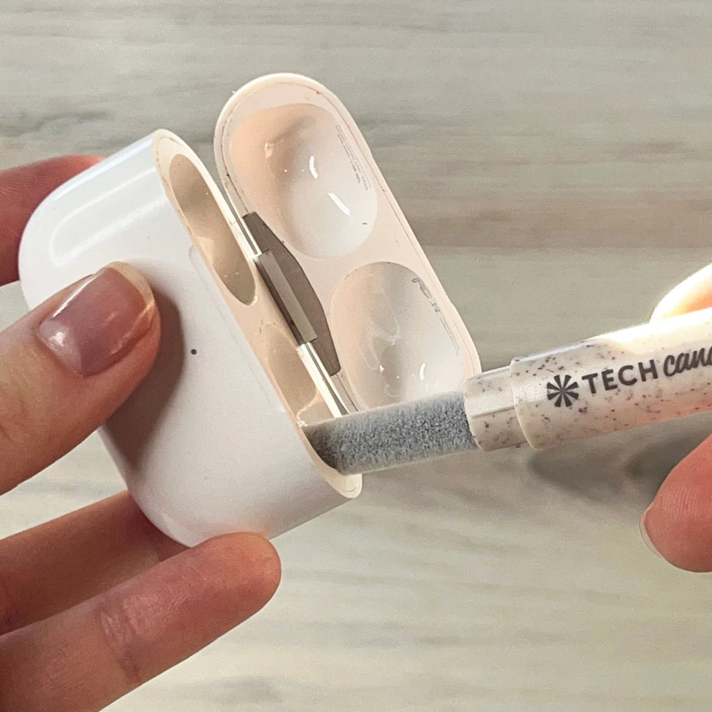 Tech Candy Teenie Weenie Earbud Cleanie : Natural Earbud Cleaning Kit - Image 4