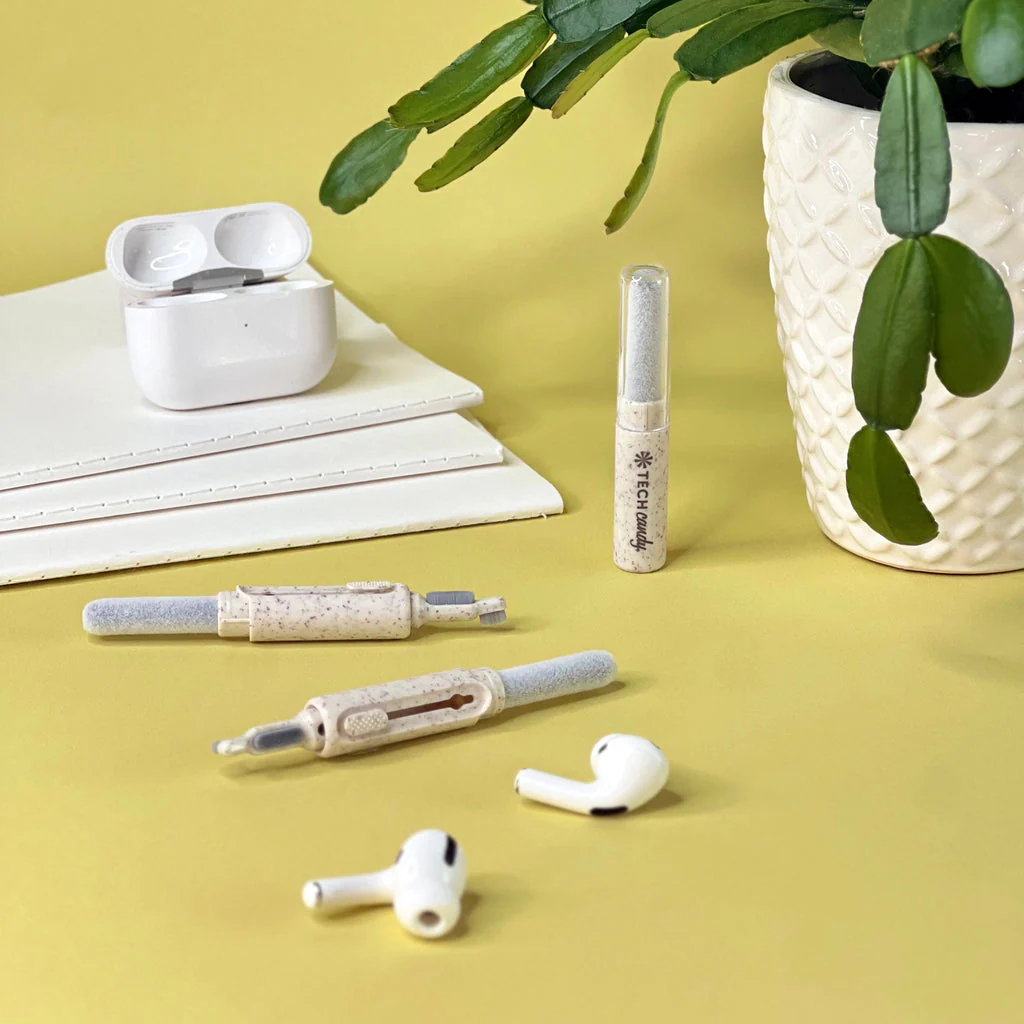 Tech Candy Teenie Weenie Earbud Cleanie : Natural Earbud Cleaning Kit - Image 5