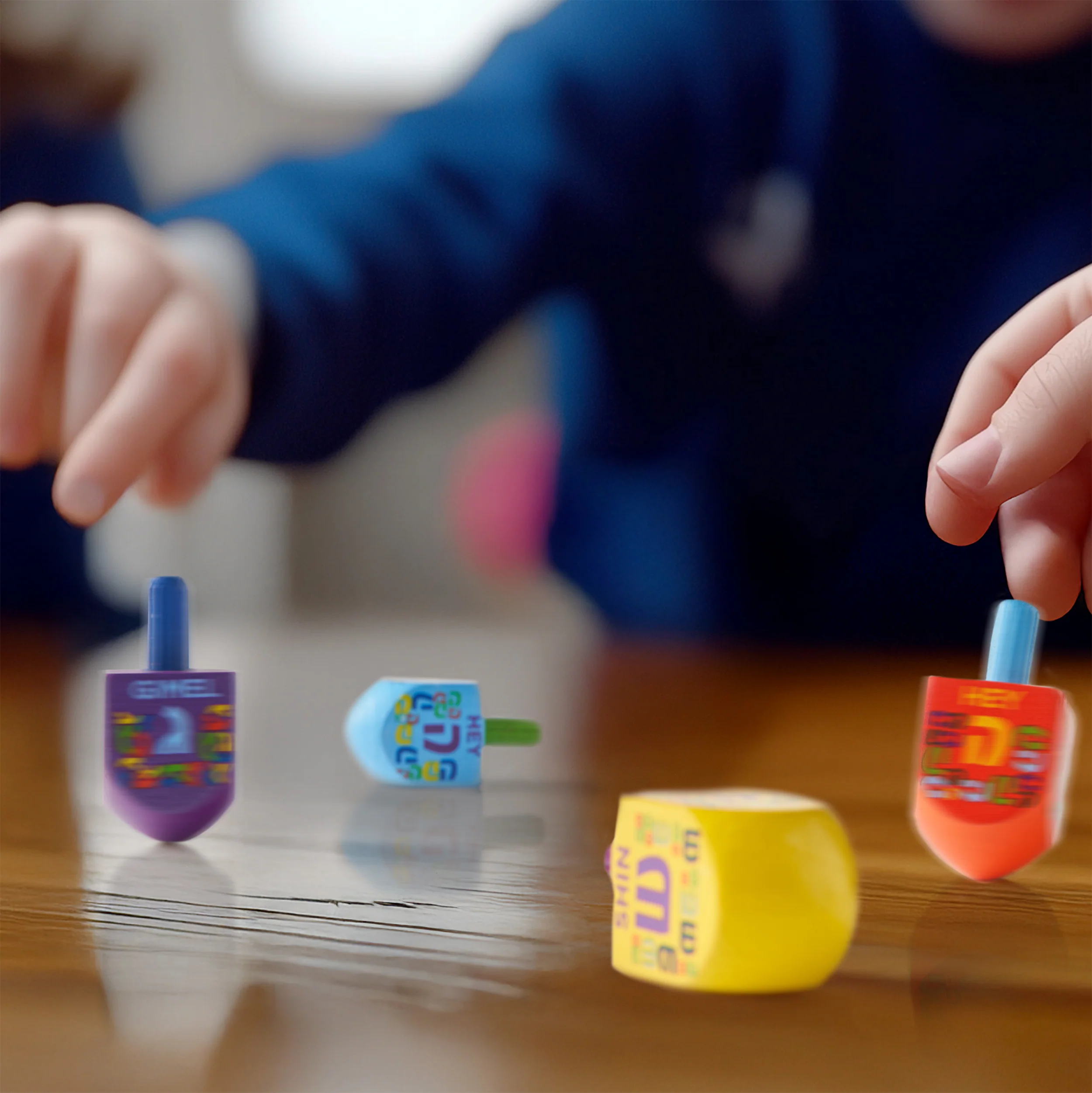 "The Dreidel Game" - 4 Small Painted Wood Dreidels - Image 5