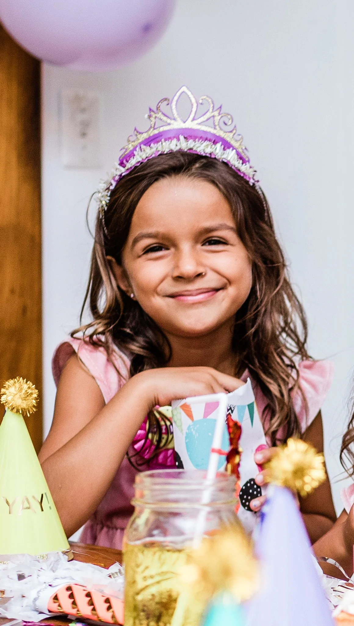 "Tooters and Tiaras" Party Set of 6 - Image 4