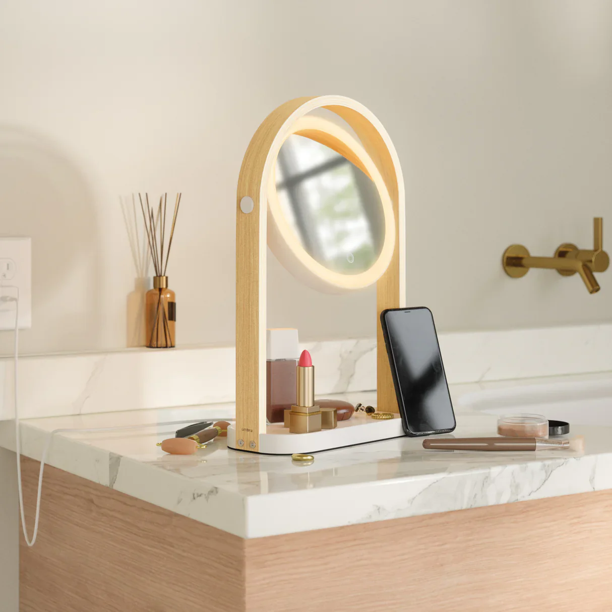 Umbra Bellwood Vanity Mirror - Image 3