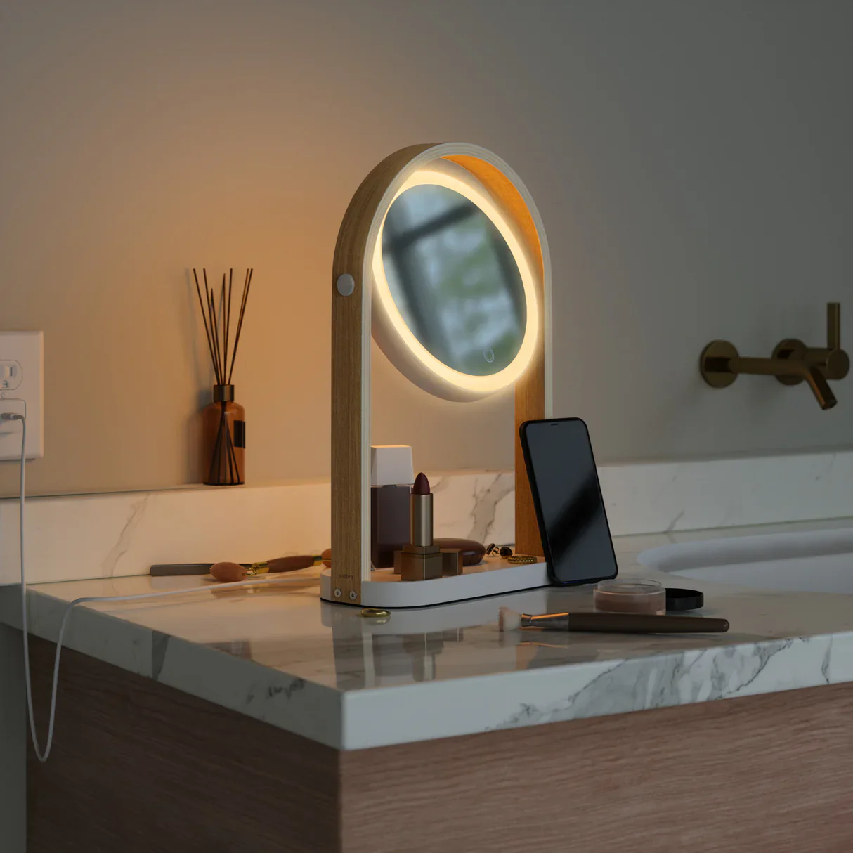 Umbra Bellwood Vanity Mirror - Image 4