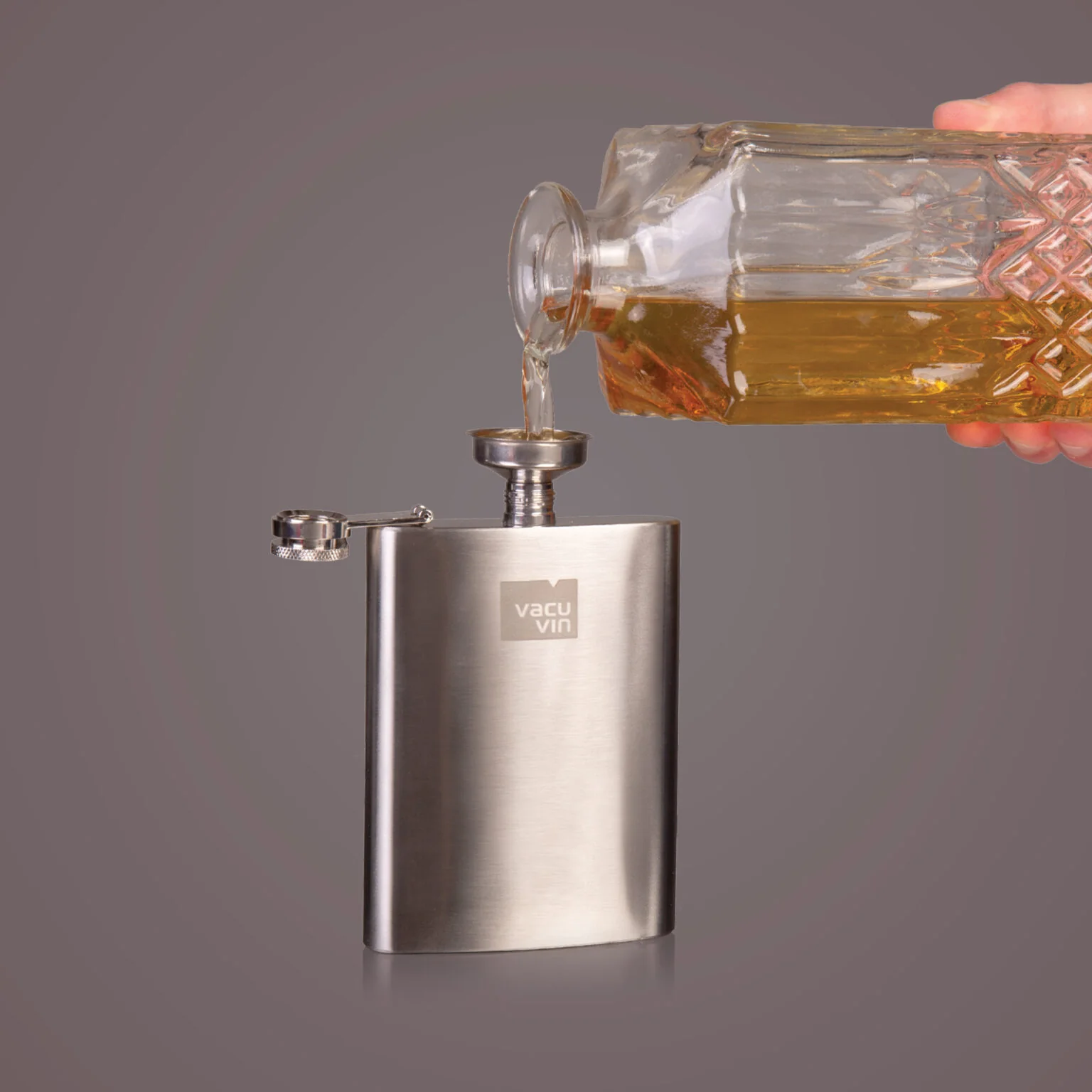 Vacu Vin Stainless Steel Hip Flask – 8oz. - Image 4