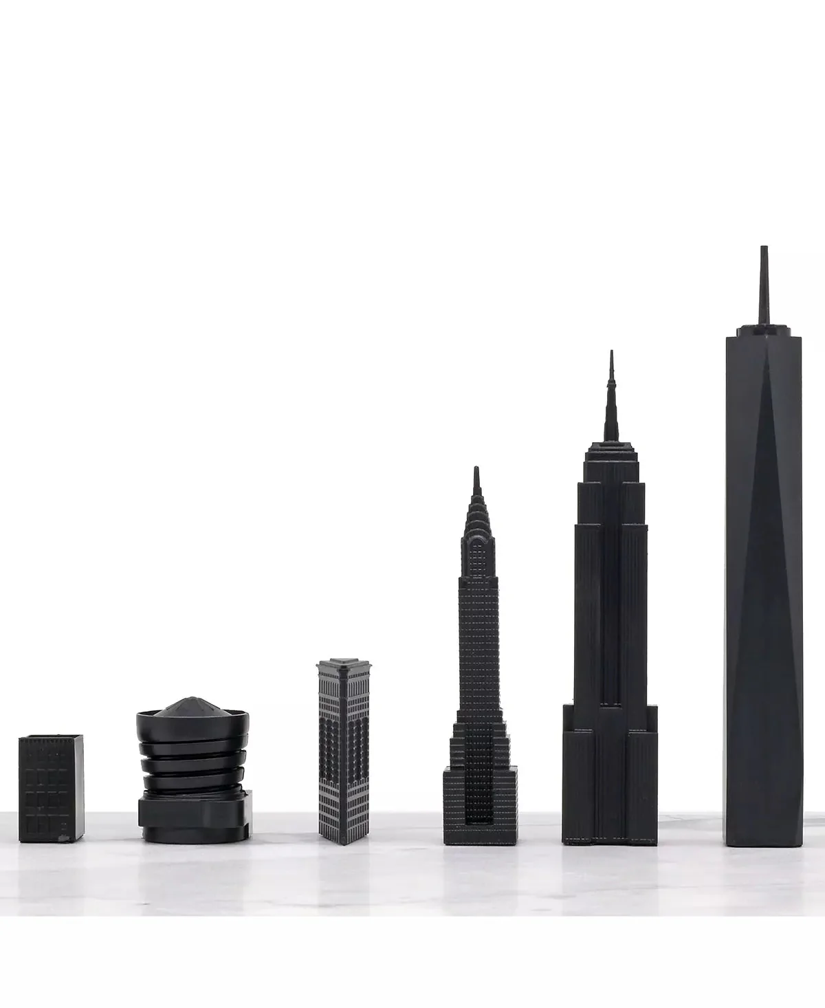 Vici New York City Chess Set - Image 3