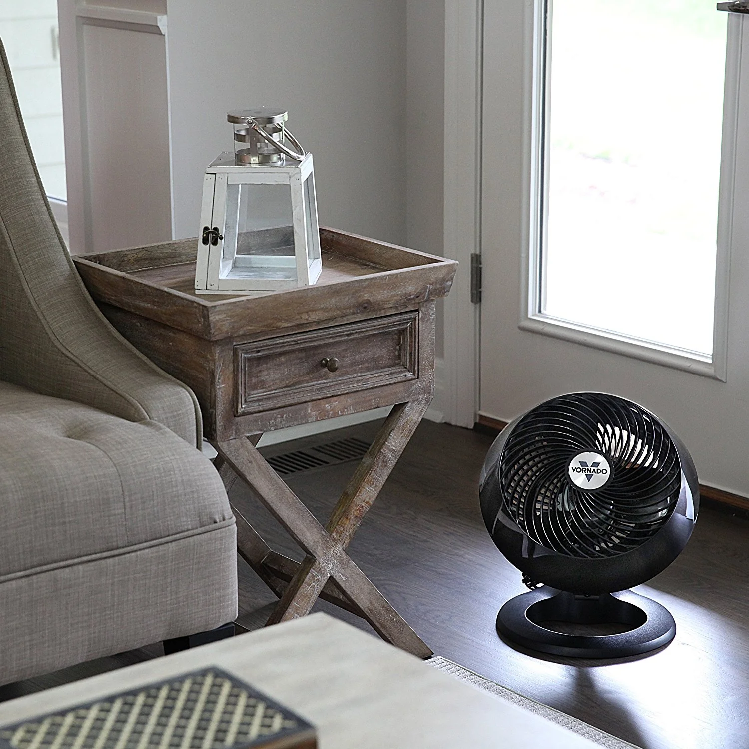 Vornado Premium Large Air Circulator Fan - Image 4
