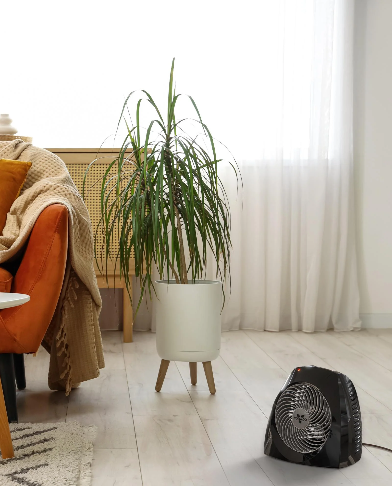 Vornado VH240+ Whole Room Heater– Black - Image 4
