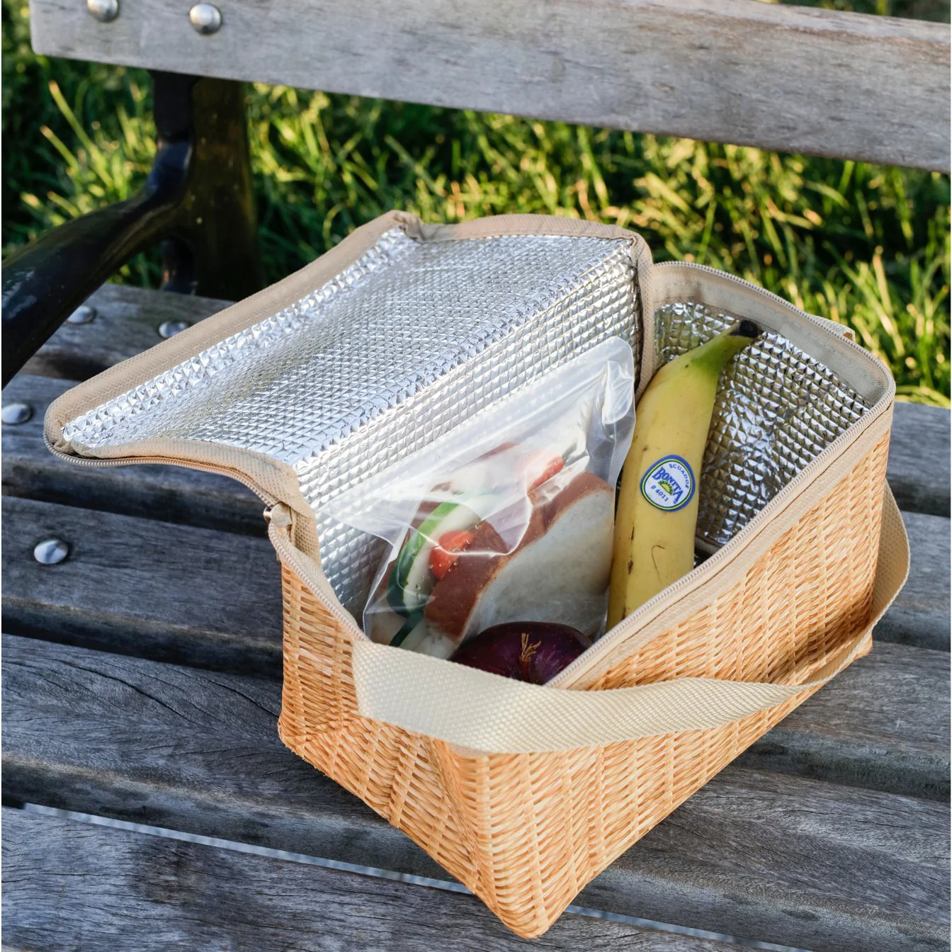 Wicker Lunch Box - Image 3