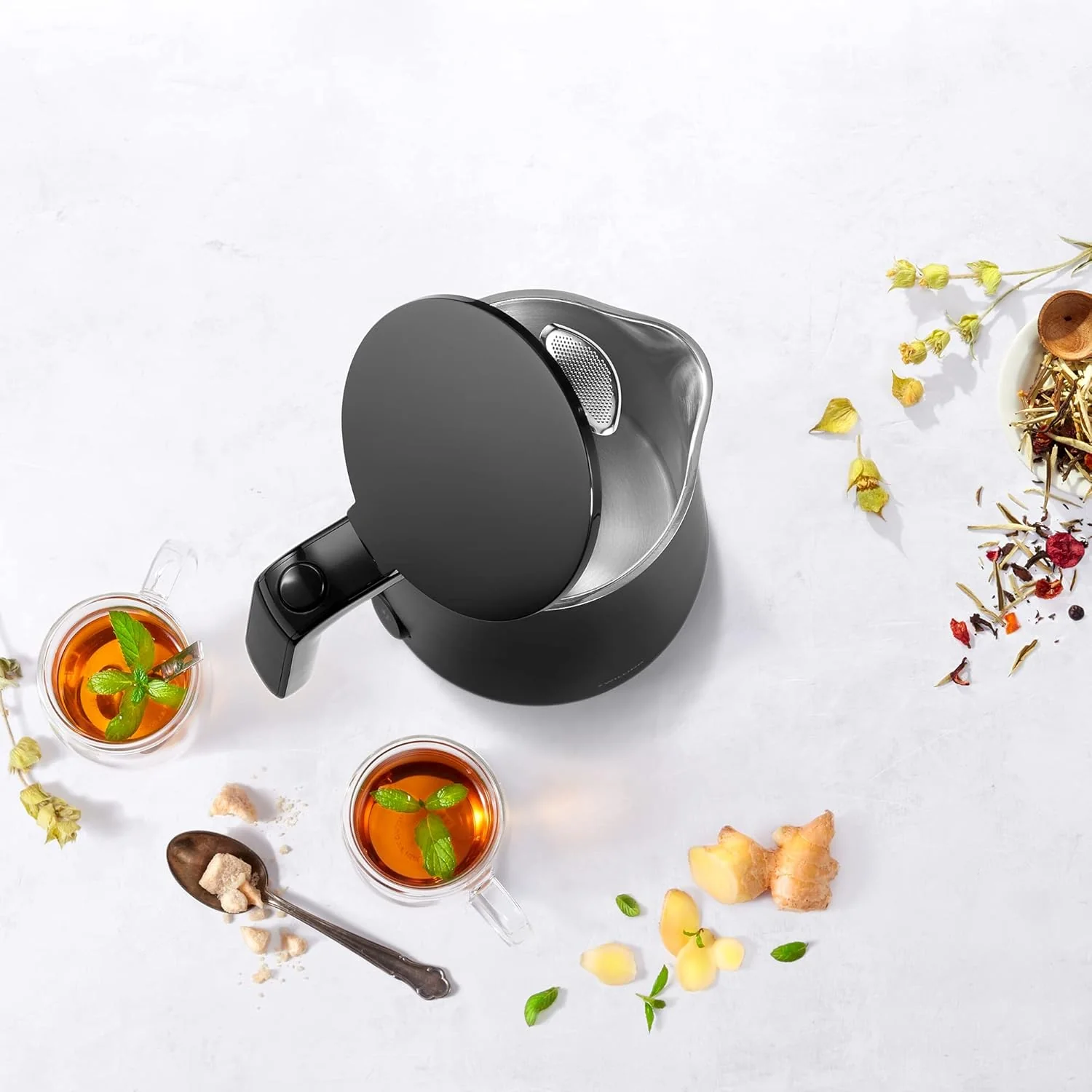ZWILLING Enfinigy Cool Touch Cordless Electric Kettle – 1-Liter – Black - Image 4