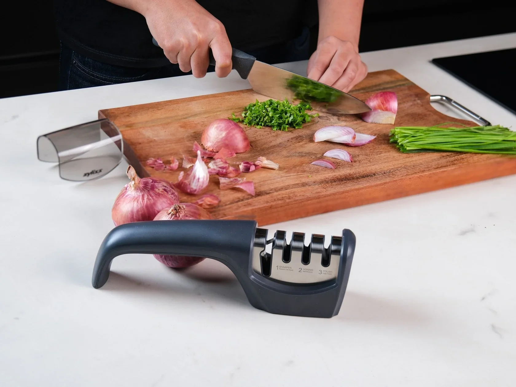 Zyliss Compact Knife & Scissor Sharpener - Image 4