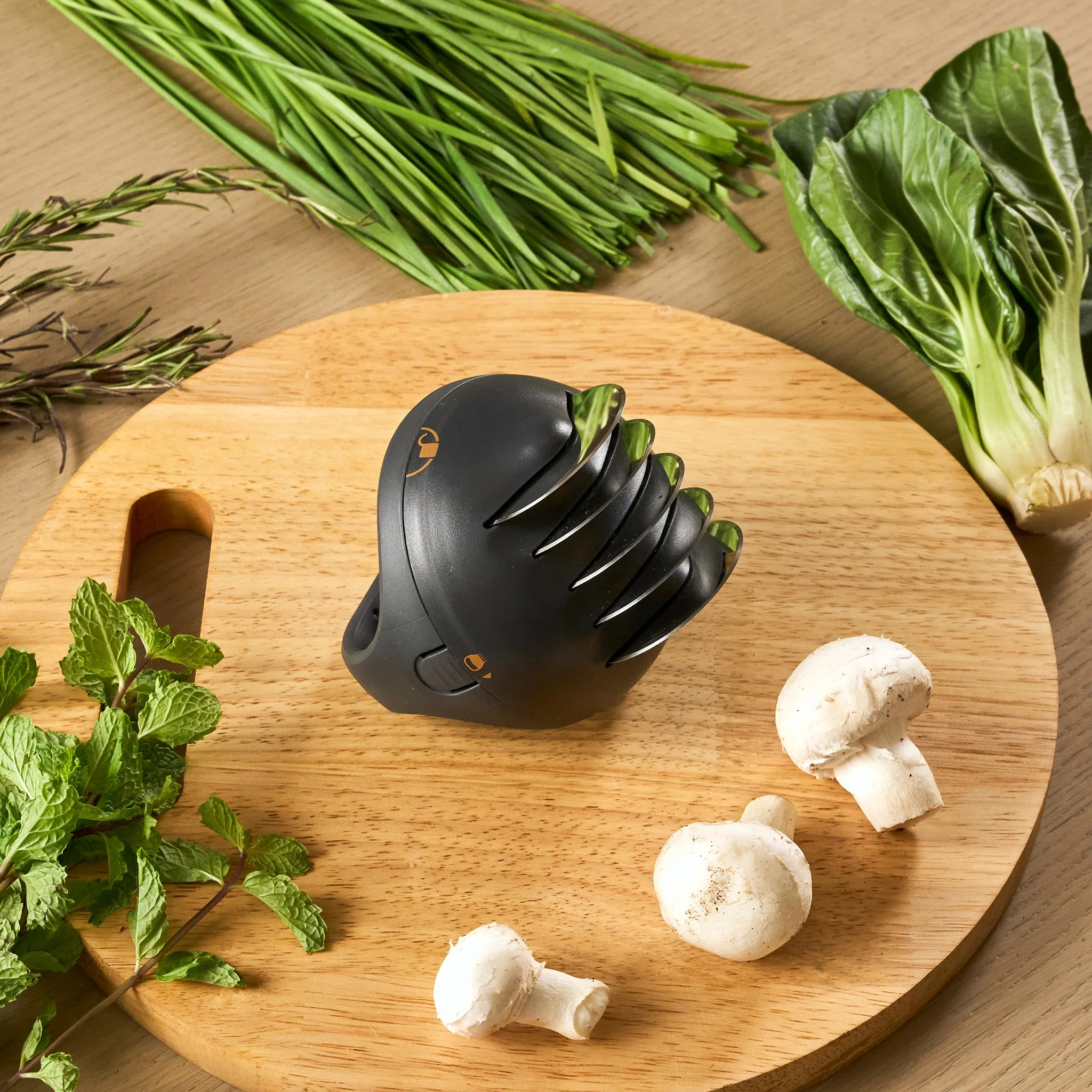 Zyliss Fast Cut Herb Mincer Tool - Image 3