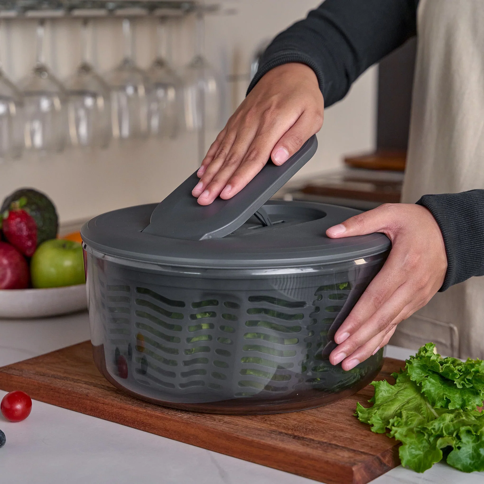 Zyliss Swift Dry Salad Spinner – Small - Image 2